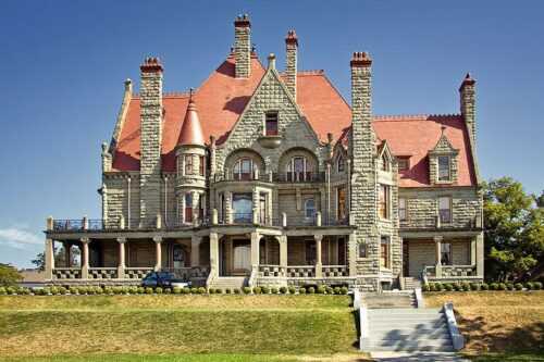 Craigdarroch-Castle-pic