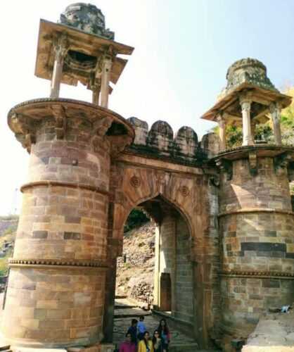 raisen fort