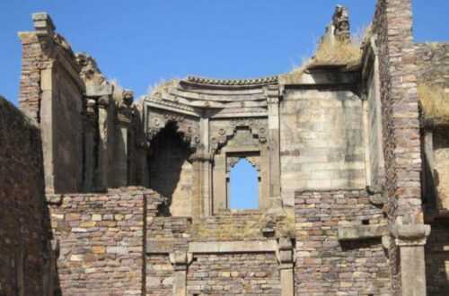 raisen fort pic