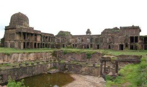 raisen fort