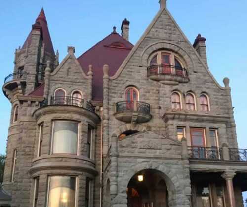 Craigdarroch-Castle-pic