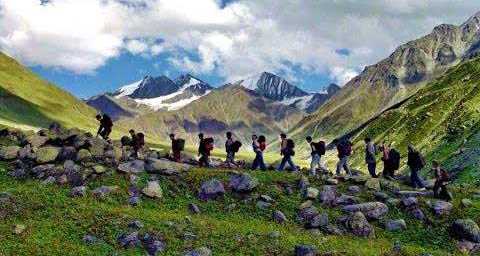 Deoria Tal Trek