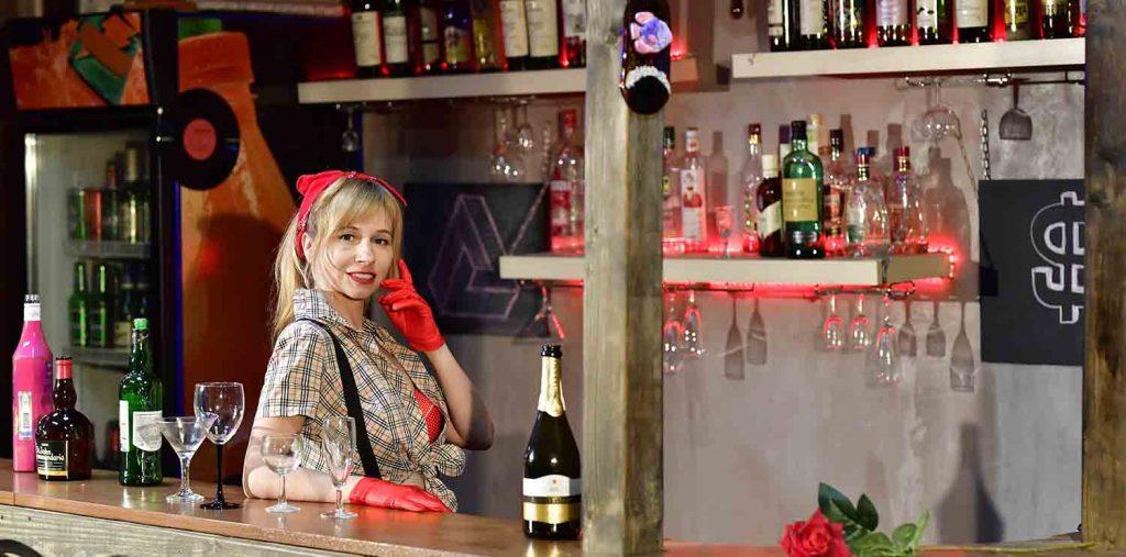 Save Money When You Travel As A Bartender