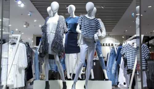 Why Travelers Prefer Custom Clothes