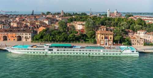 Amazing River Cruises in India