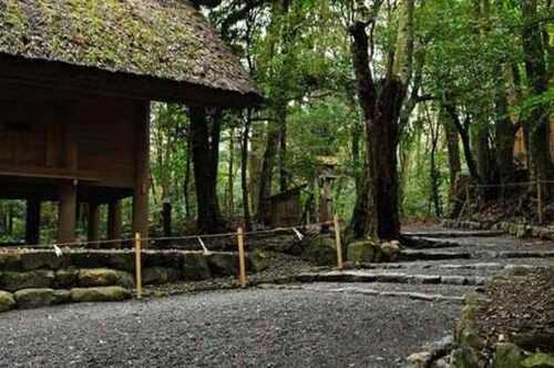 Ise Grand Shrine facts