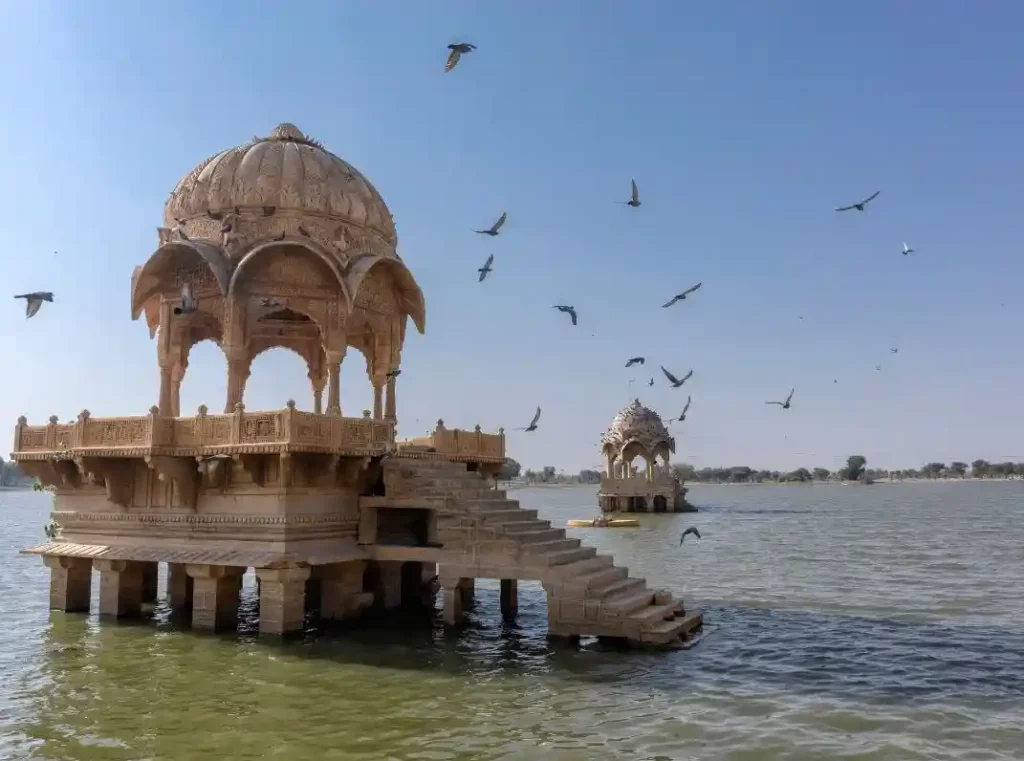 Gadisar Lake images